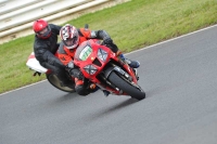 Mallory-park-Leicestershire;Mallory-park-photographs;Motorcycle-action-photographs;classic-bikes;event-digital-images;eventdigitalimages;mallory-park;no-limits-trackday;peter-wileman-photography;vintage-bikes;vintage-motorcycles;vmcc-festival-1000-bikes