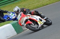 Mallory-park-Leicestershire;Mallory-park-photographs;Motorcycle-action-photographs;classic-bikes;event-digital-images;eventdigitalimages;mallory-park;no-limits-trackday;peter-wileman-photography;vintage-bikes;vintage-motorcycles;vmcc-festival-1000-bikes