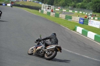 Mallory-park-Leicestershire;Mallory-park-photographs;Motorcycle-action-photographs;classic-bikes;event-digital-images;eventdigitalimages;mallory-park;no-limits-trackday;peter-wileman-photography;vintage-bikes;vintage-motorcycles;vmcc-festival-1000-bikes