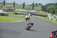 Mallory-park-Leicestershire;Mallory-park-photographs;Motorcycle-action-photographs;classic-bikes;event-digital-images;eventdigitalimages;mallory-park;no-limits-trackday;peter-wileman-photography;vintage-bikes;vintage-motorcycles;vmcc-festival-1000-bikes