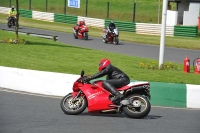 Mallory-park-Leicestershire;Mallory-park-photographs;Motorcycle-action-photographs;classic-bikes;event-digital-images;eventdigitalimages;mallory-park;no-limits-trackday;peter-wileman-photography;vintage-bikes;vintage-motorcycles;vmcc-festival-1000-bikes