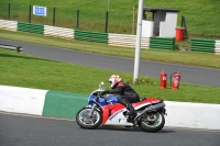 Mallory-park-Leicestershire;Mallory-park-photographs;Motorcycle-action-photographs;classic-bikes;event-digital-images;eventdigitalimages;mallory-park;no-limits-trackday;peter-wileman-photography;vintage-bikes;vintage-motorcycles;vmcc-festival-1000-bikes