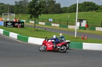 Mallory-park-Leicestershire;Mallory-park-photographs;Motorcycle-action-photographs;classic-bikes;event-digital-images;eventdigitalimages;mallory-park;no-limits-trackday;peter-wileman-photography;vintage-bikes;vintage-motorcycles;vmcc-festival-1000-bikes