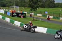 Mallory-park-Leicestershire;Mallory-park-photographs;Motorcycle-action-photographs;classic-bikes;event-digital-images;eventdigitalimages;mallory-park;no-limits-trackday;peter-wileman-photography;vintage-bikes;vintage-motorcycles;vmcc-festival-1000-bikes