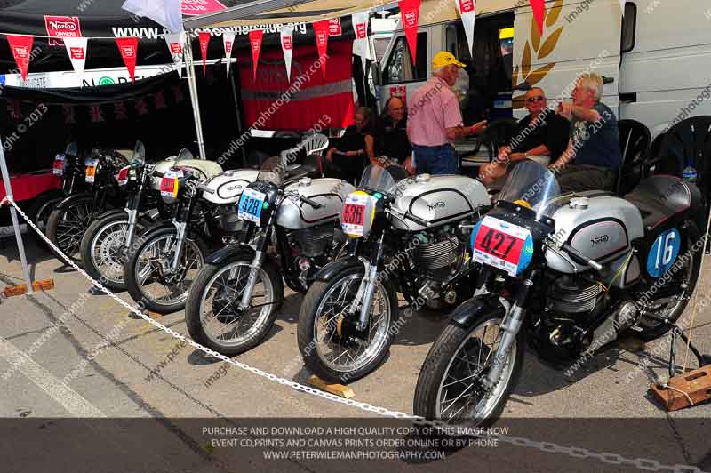 Vintage motorcycle club;eventdigitalimages;mallory park;mallory park trackday photographs;no limits trackdays;peter wileman photography;trackday digital images;trackday photos;vmcc festival 1000 bikes photographs