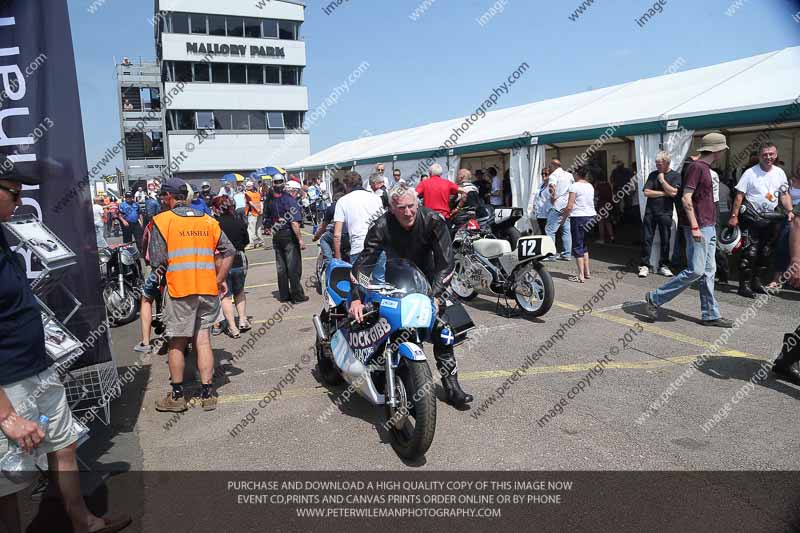 Vintage motorcycle club;eventdigitalimages;mallory park;mallory park trackday photographs;no limits trackdays;peter wileman photography;trackday digital images;trackday photos;vmcc festival 1000 bikes photographs