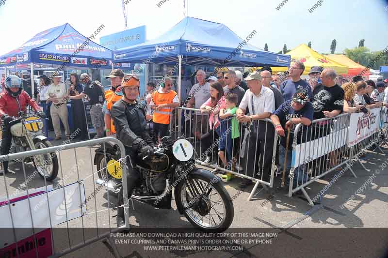 Vintage motorcycle club;eventdigitalimages;mallory park;mallory park trackday photographs;no limits trackdays;peter wileman photography;trackday digital images;trackday photos;vmcc festival 1000 bikes photographs