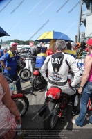 Vintage-motorcycle-club;eventdigitalimages;mallory-park;mallory-park-trackday-photographs;no-limits-trackdays;peter-wileman-photography;trackday-digital-images;trackday-photos;vmcc-festival-1000-bikes-photographs