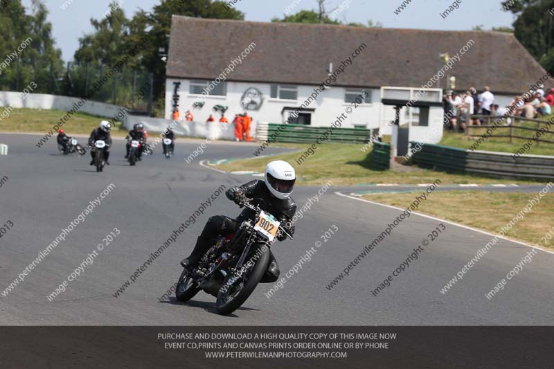 Vintage motorcycle club;eventdigitalimages;mallory park;mallory park trackday photographs;no limits trackdays;peter wileman photography;trackday digital images;trackday photos;vmcc festival 1000 bikes photographs