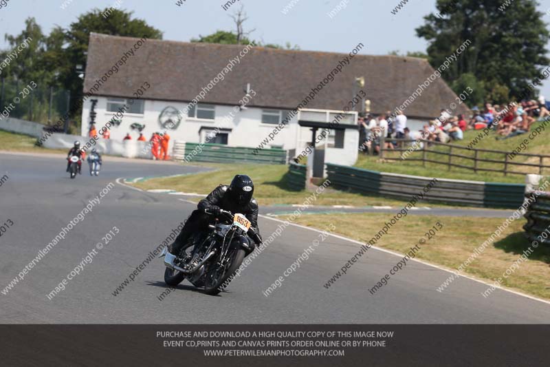 Vintage motorcycle club;eventdigitalimages;mallory park;mallory park trackday photographs;no limits trackdays;peter wileman photography;trackday digital images;trackday photos;vmcc festival 1000 bikes photographs