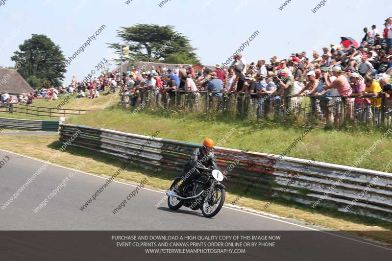 Vintage motorcycle club;eventdigitalimages;mallory park;mallory park trackday photographs;no limits trackdays;peter wileman photography;trackday digital images;trackday photos;vmcc festival 1000 bikes photographs