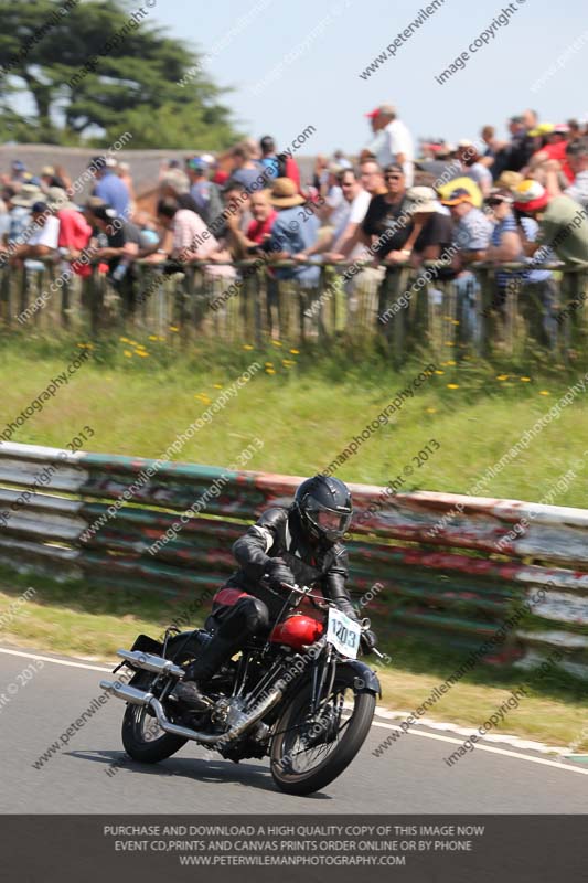 Vintage motorcycle club;eventdigitalimages;mallory park;mallory park trackday photographs;no limits trackdays;peter wileman photography;trackday digital images;trackday photos;vmcc festival 1000 bikes photographs