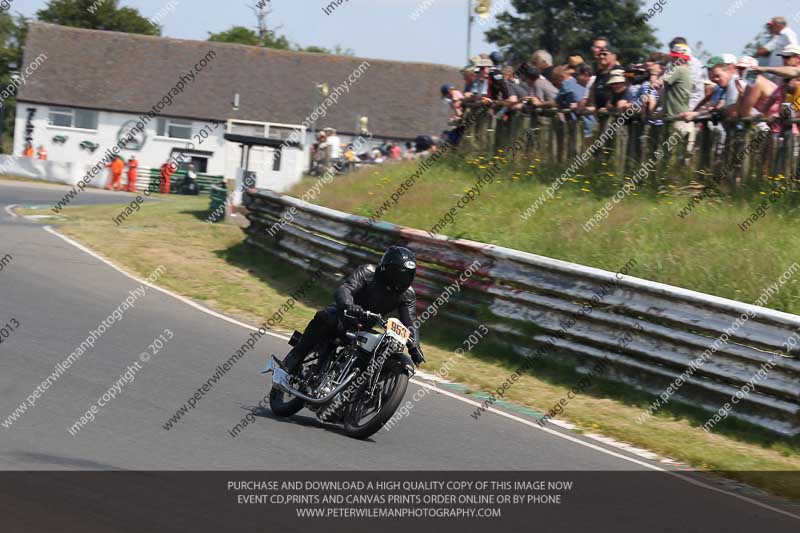 Vintage motorcycle club;eventdigitalimages;mallory park;mallory park trackday photographs;no limits trackdays;peter wileman photography;trackday digital images;trackday photos;vmcc festival 1000 bikes photographs