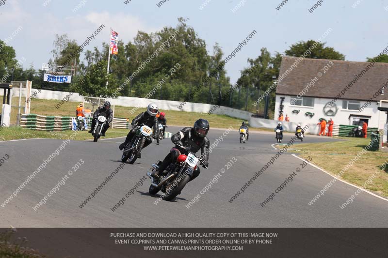 Vintage motorcycle club;eventdigitalimages;mallory park;mallory park trackday photographs;no limits trackdays;peter wileman photography;trackday digital images;trackday photos;vmcc festival 1000 bikes photographs