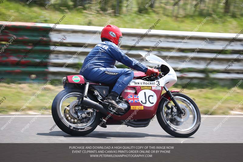 Vintage motorcycle club;eventdigitalimages;mallory park;mallory park trackday photographs;no limits trackdays;peter wileman photography;trackday digital images;trackday photos;vmcc festival 1000 bikes photographs