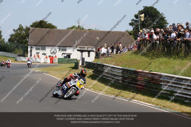 Vintage motorcycle club;eventdigitalimages;mallory park;mallory park trackday photographs;no limits trackdays;peter wileman photography;trackday digital images;trackday photos;vmcc festival 1000 bikes photographs