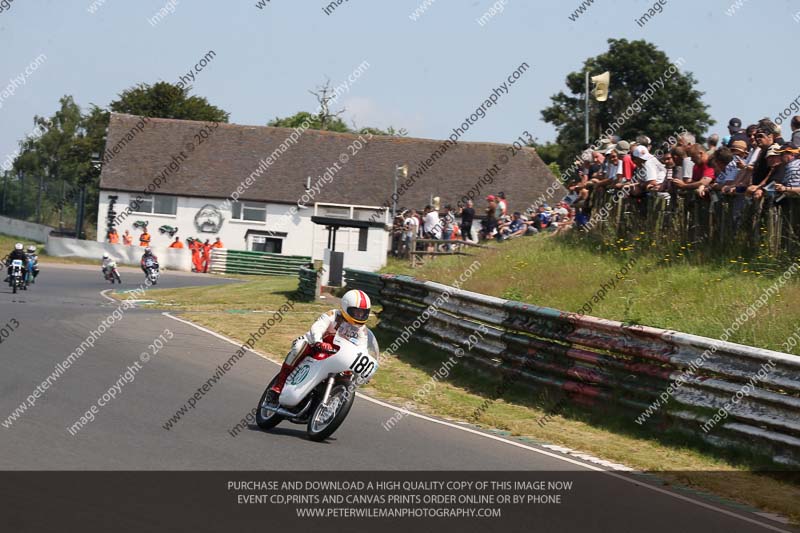 Vintage motorcycle club;eventdigitalimages;mallory park;mallory park trackday photographs;no limits trackdays;peter wileman photography;trackday digital images;trackday photos;vmcc festival 1000 bikes photographs