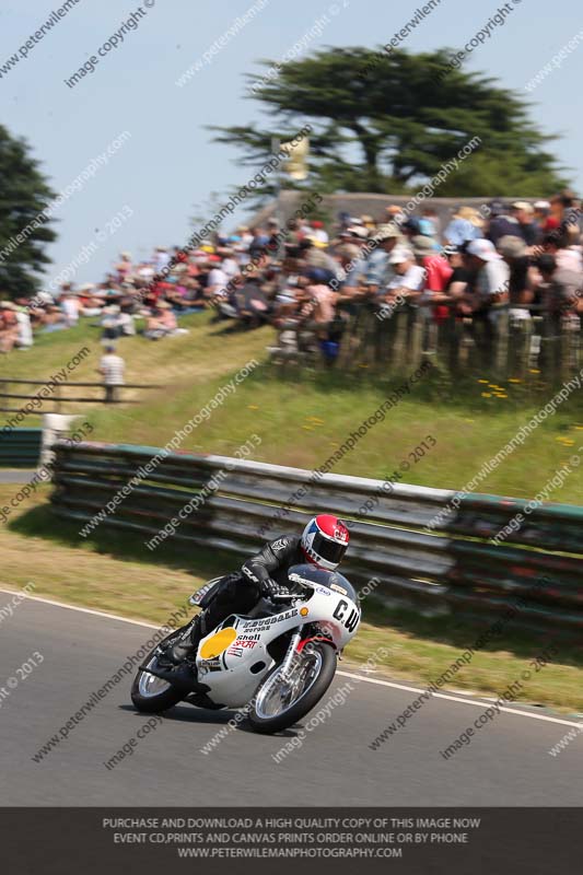 Vintage motorcycle club;eventdigitalimages;mallory park;mallory park trackday photographs;no limits trackdays;peter wileman photography;trackday digital images;trackday photos;vmcc festival 1000 bikes photographs