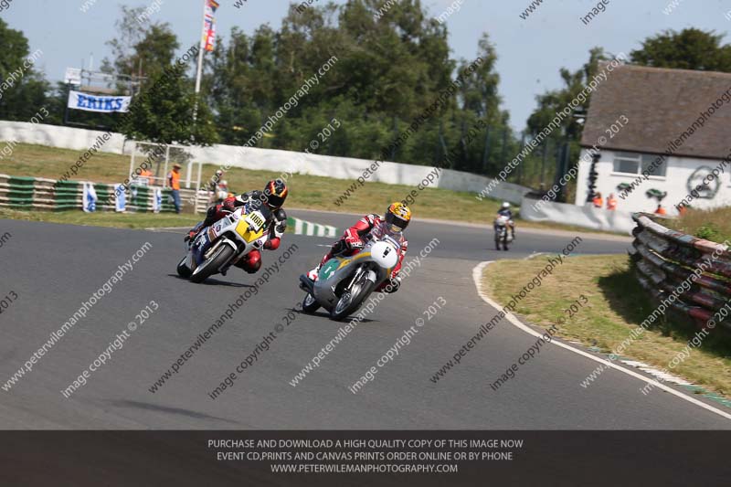 Vintage motorcycle club;eventdigitalimages;mallory park;mallory park trackday photographs;no limits trackdays;peter wileman photography;trackday digital images;trackday photos;vmcc festival 1000 bikes photographs