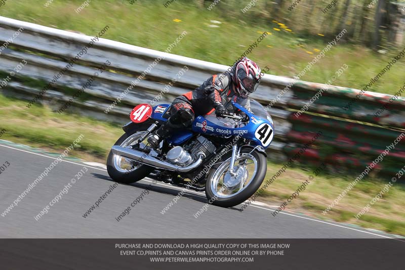 Vintage motorcycle club;eventdigitalimages;mallory park;mallory park trackday photographs;no limits trackdays;peter wileman photography;trackday digital images;trackday photos;vmcc festival 1000 bikes photographs