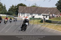 Vintage-motorcycle-club;eventdigitalimages;mallory-park;mallory-park-trackday-photographs;no-limits-trackdays;peter-wileman-photography;trackday-digital-images;trackday-photos;vmcc-festival-1000-bikes-photographs