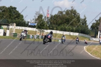 Vintage-motorcycle-club;eventdigitalimages;mallory-park;mallory-park-trackday-photographs;no-limits-trackdays;peter-wileman-photography;trackday-digital-images;trackday-photos;vmcc-festival-1000-bikes-photographs