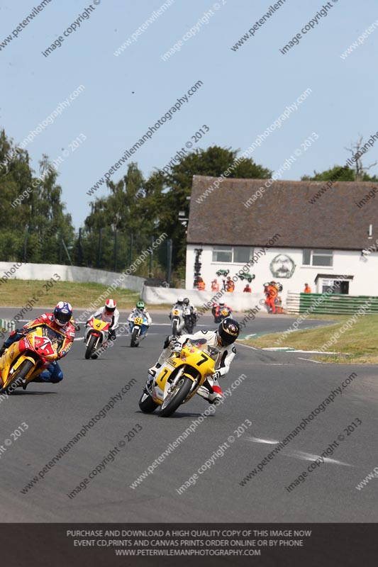 Vintage motorcycle club;eventdigitalimages;mallory park;mallory park trackday photographs;no limits trackdays;peter wileman photography;trackday digital images;trackday photos;vmcc festival 1000 bikes photographs