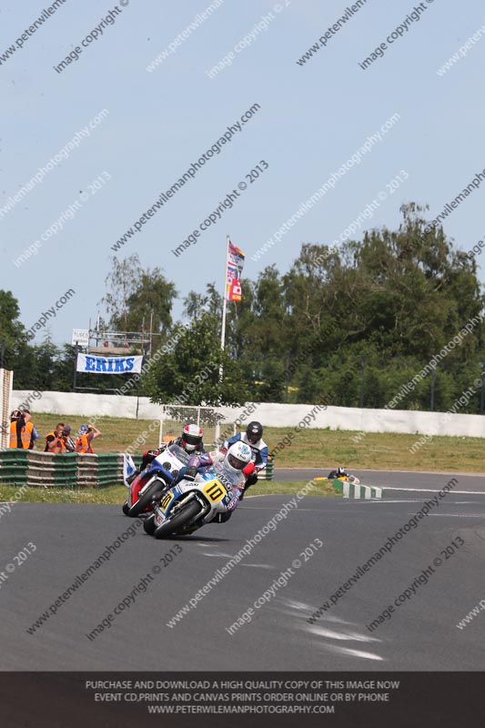 Vintage motorcycle club;eventdigitalimages;mallory park;mallory park trackday photographs;no limits trackdays;peter wileman photography;trackday digital images;trackday photos;vmcc festival 1000 bikes photographs