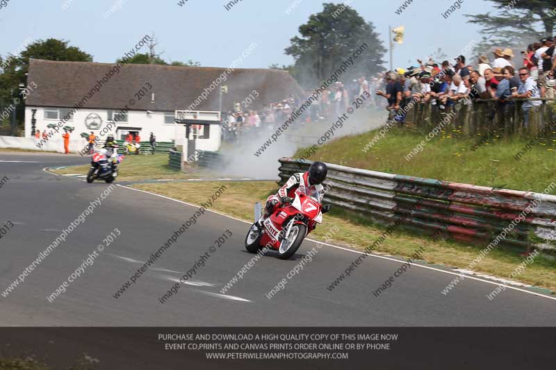 Vintage motorcycle club;eventdigitalimages;mallory park;mallory park trackday photographs;no limits trackdays;peter wileman photography;trackday digital images;trackday photos;vmcc festival 1000 bikes photographs