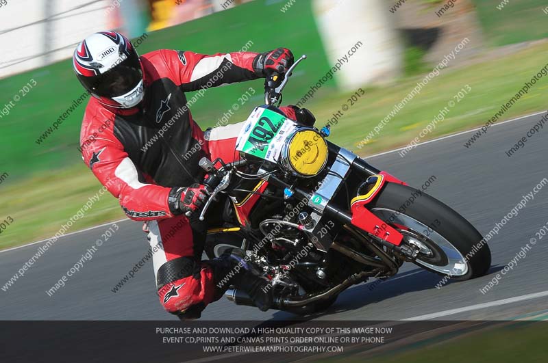 Vintage motorcycle club;eventdigitalimages;mallory park;mallory park trackday photographs;no limits trackdays;peter wileman photography;trackday digital images;trackday photos;vmcc festival 1000 bikes photographs