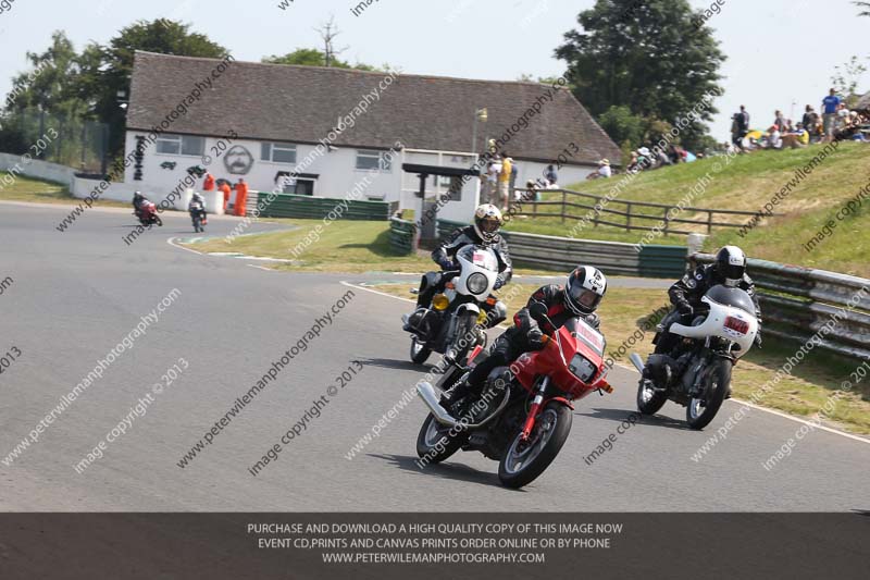 Vintage motorcycle club;eventdigitalimages;mallory park;mallory park trackday photographs;no limits trackdays;peter wileman photography;trackday digital images;trackday photos;vmcc festival 1000 bikes photographs