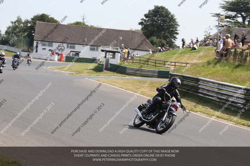 Vintage motorcycle club;eventdigitalimages;mallory park;mallory park trackday photographs;no limits trackdays;peter wileman photography;trackday digital images;trackday photos;vmcc festival 1000 bikes photographs