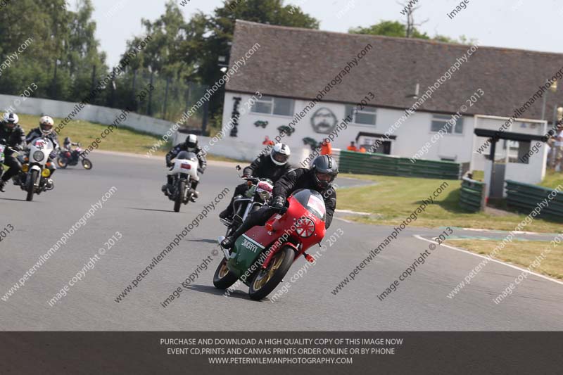 Vintage motorcycle club;eventdigitalimages;mallory park;mallory park trackday photographs;no limits trackdays;peter wileman photography;trackday digital images;trackday photos;vmcc festival 1000 bikes photographs