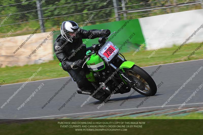 Vintage motorcycle club;eventdigitalimages;mallory park;mallory park trackday photographs;no limits trackdays;peter wileman photography;trackday digital images;trackday photos;vmcc festival 1000 bikes photographs