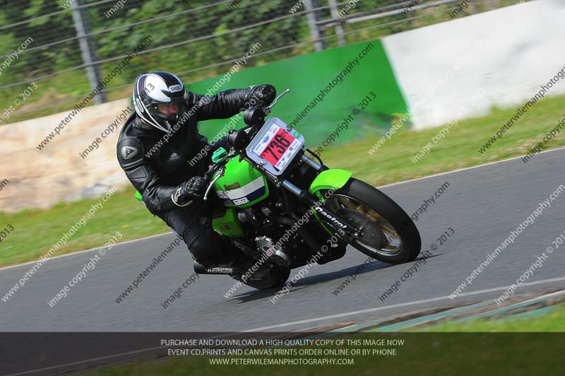 Vintage motorcycle club;eventdigitalimages;mallory park;mallory park trackday photographs;no limits trackdays;peter wileman photography;trackday digital images;trackday photos;vmcc festival 1000 bikes photographs