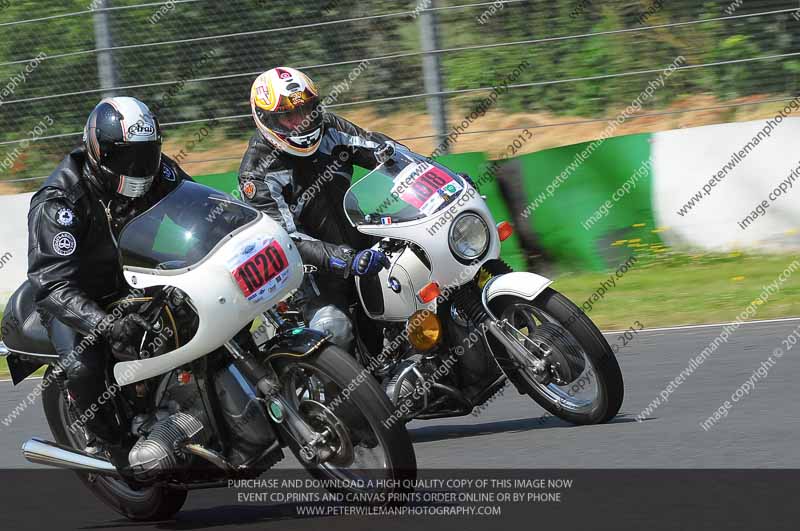 Vintage motorcycle club;eventdigitalimages;mallory park;mallory park trackday photographs;no limits trackdays;peter wileman photography;trackday digital images;trackday photos;vmcc festival 1000 bikes photographs