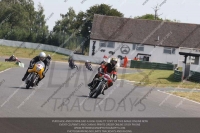 Vintage-motorcycle-club;eventdigitalimages;mallory-park;mallory-park-trackday-photographs;no-limits-trackdays;peter-wileman-photography;trackday-digital-images;trackday-photos;vmcc-festival-1000-bikes-photographs