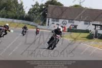 Vintage-motorcycle-club;eventdigitalimages;mallory-park;mallory-park-trackday-photographs;no-limits-trackdays;peter-wileman-photography;trackday-digital-images;trackday-photos;vmcc-festival-1000-bikes-photographs