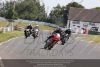 Vintage-motorcycle-club;eventdigitalimages;mallory-park;mallory-park-trackday-photographs;no-limits-trackdays;peter-wileman-photography;trackday-digital-images;trackday-photos;vmcc-festival-1000-bikes-photographs