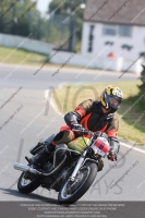 Vintage-motorcycle-club;eventdigitalimages;mallory-park;mallory-park-trackday-photographs;no-limits-trackdays;peter-wileman-photography;trackday-digital-images;trackday-photos;vmcc-festival-1000-bikes-photographs