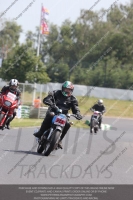 Vintage-motorcycle-club;eventdigitalimages;mallory-park;mallory-park-trackday-photographs;no-limits-trackdays;peter-wileman-photography;trackday-digital-images;trackday-photos;vmcc-festival-1000-bikes-photographs