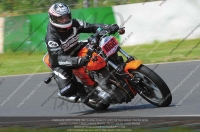 Vintage-motorcycle-club;eventdigitalimages;mallory-park;mallory-park-trackday-photographs;no-limits-trackdays;peter-wileman-photography;trackday-digital-images;trackday-photos;vmcc-festival-1000-bikes-photographs