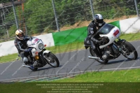 Vintage-motorcycle-club;eventdigitalimages;mallory-park;mallory-park-trackday-photographs;no-limits-trackdays;peter-wileman-photography;trackday-digital-images;trackday-photos;vmcc-festival-1000-bikes-photographs