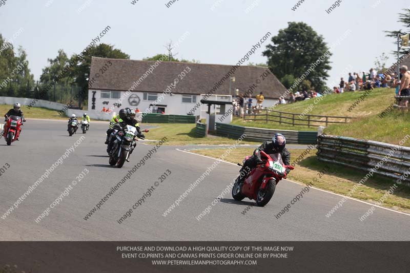 Vintage motorcycle club;eventdigitalimages;mallory park;mallory park trackday photographs;no limits trackdays;peter wileman photography;trackday digital images;trackday photos;vmcc festival 1000 bikes photographs