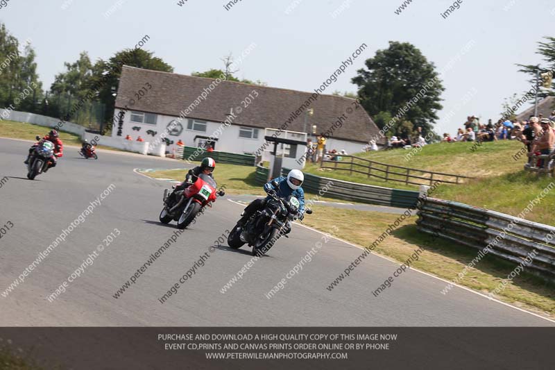 Vintage motorcycle club;eventdigitalimages;mallory park;mallory park trackday photographs;no limits trackdays;peter wileman photography;trackday digital images;trackday photos;vmcc festival 1000 bikes photographs