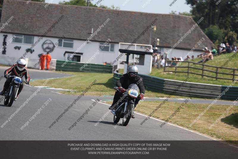 Vintage motorcycle club;eventdigitalimages;mallory park;mallory park trackday photographs;no limits trackdays;peter wileman photography;trackday digital images;trackday photos;vmcc festival 1000 bikes photographs