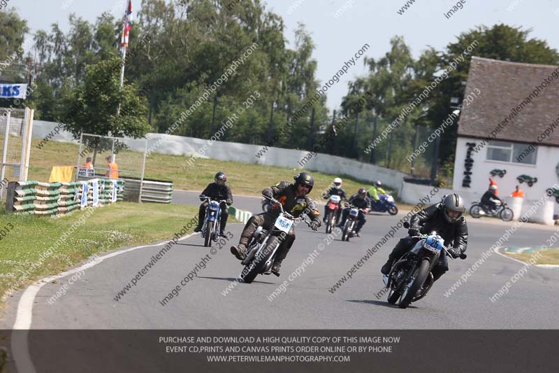 Vintage motorcycle club;eventdigitalimages;mallory park;mallory park trackday photographs;no limits trackdays;peter wileman photography;trackday digital images;trackday photos;vmcc festival 1000 bikes photographs