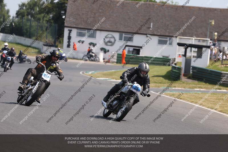 Vintage motorcycle club;eventdigitalimages;mallory park;mallory park trackday photographs;no limits trackdays;peter wileman photography;trackday digital images;trackday photos;vmcc festival 1000 bikes photographs