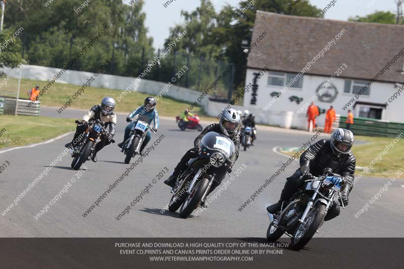 Vintage motorcycle club;eventdigitalimages;mallory park;mallory park trackday photographs;no limits trackdays;peter wileman photography;trackday digital images;trackday photos;vmcc festival 1000 bikes photographs