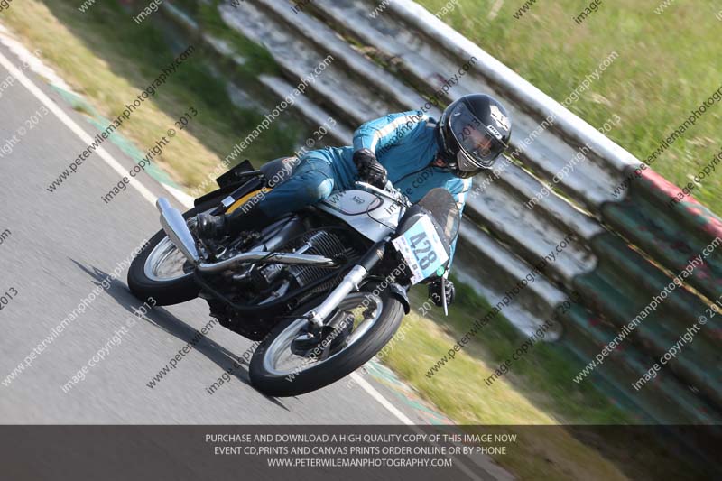 Vintage motorcycle club;eventdigitalimages;mallory park;mallory park trackday photographs;no limits trackdays;peter wileman photography;trackday digital images;trackday photos;vmcc festival 1000 bikes photographs